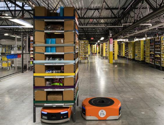 仓库现代化管理应对繁多业务，美国亚马逊用机器人处理订单提高效率