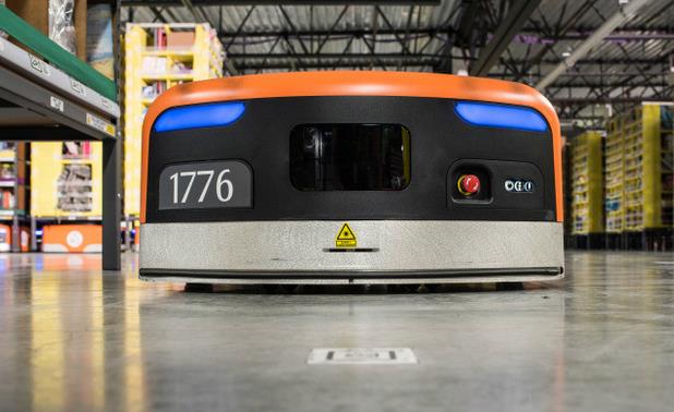 仓库现代化管理应对繁多业务，美国亚马逊用机器人处理订单提高效率