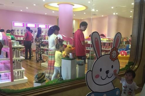 看重高端人群蜜芽首家店铺入驻三亚五星级亲子度假酒店