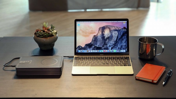 集高端设计和性能于一身，希捷96TB存储与艺术性存储设备