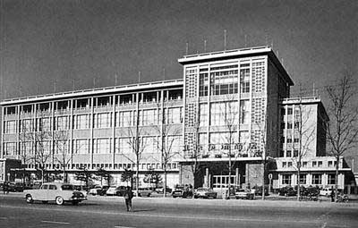 因循守旧不思求变，最早涉外商店北京友谊商店走上穷途末路