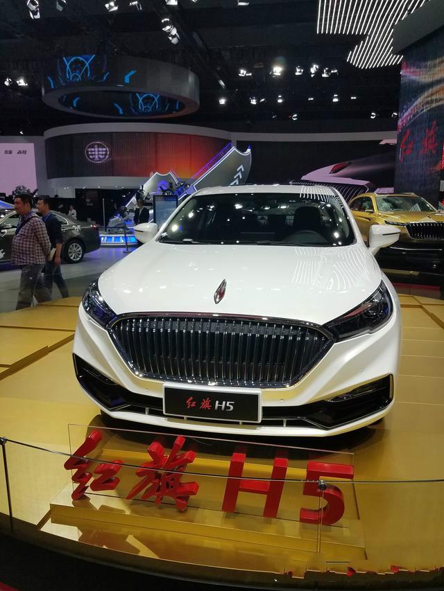 红旗车终于爆发，亲民红旗H5不输奥迪A4比帕萨特还便宜
