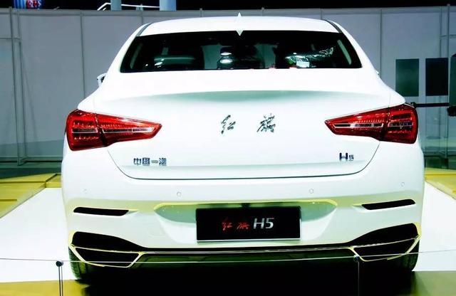 红旗车终于爆发，亲民红旗H5不输奥迪A4比帕萨特还便宜