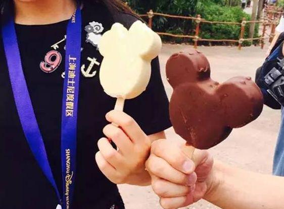 迪士尼“黑心”乐园禁带食物，园内食物价格居高不下