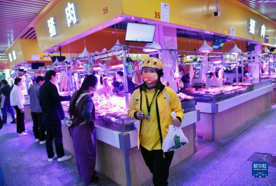 深圳沙井女骑士长蒋小溪：男骑手能做到的，我都能做到