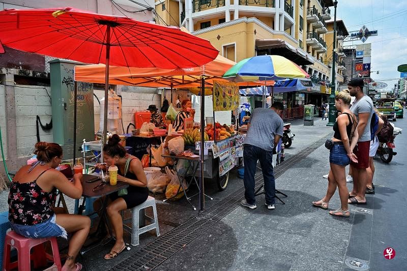 采纳新加坡模式，曼谷拟建小贩中心解决脏污拥堵问题