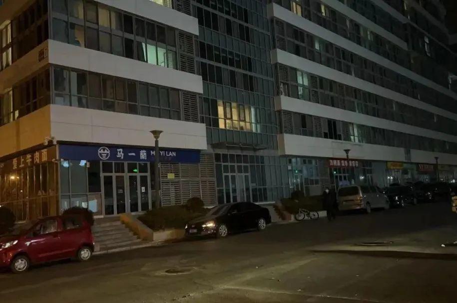 无可奈何退场220万家餐饮零售企业倒在了解封的黎明前