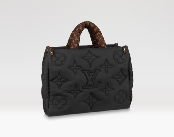 品牌代购价格通常只有一半甚至更低，LV老板称抵制代购