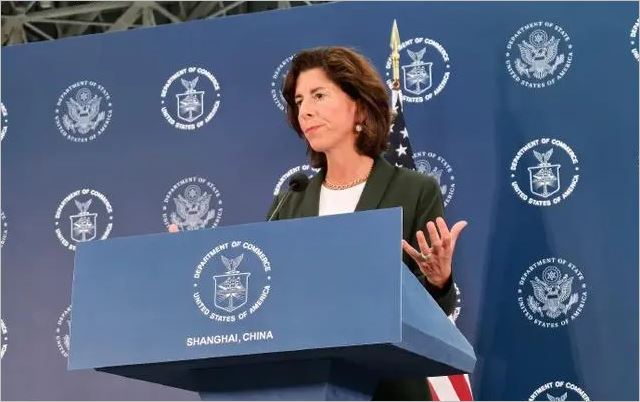 将进行对话一步一步地解决问题，美国商务部长雷蒙多称持乐观态度离开中国 ...