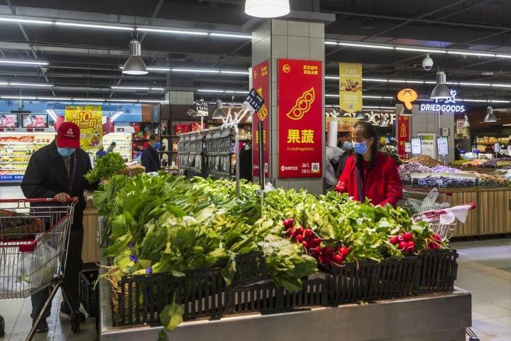 连续暴亏关店400家未能挽回败退之势，昔日超市巨无霸“生鲜第一股”永辉超市被谁拖垮了？ ... ...