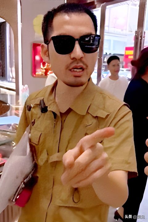 铁头确实打假有功，但是为了打假非法敛财这就有问题！