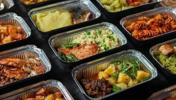 这就是糊弄老百姓活该下场：质量下滑、食品安全、信任危机问题让中国预制菜巨头跌懵了 ... ...