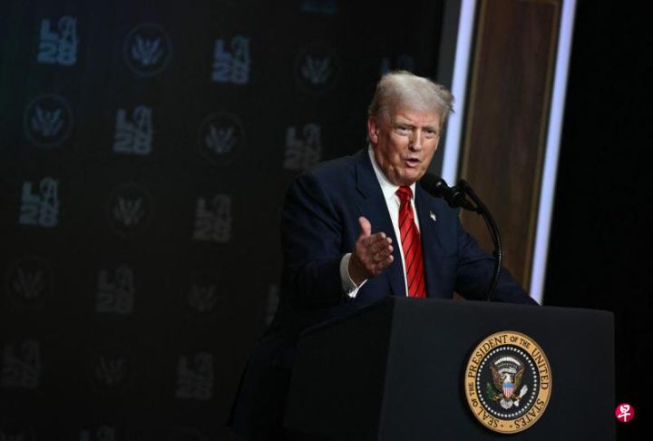 美国总统特朗普说准备对更多俄罗斯能源买家提高关税，其中将在24小时内提高对印度关税 ... ...