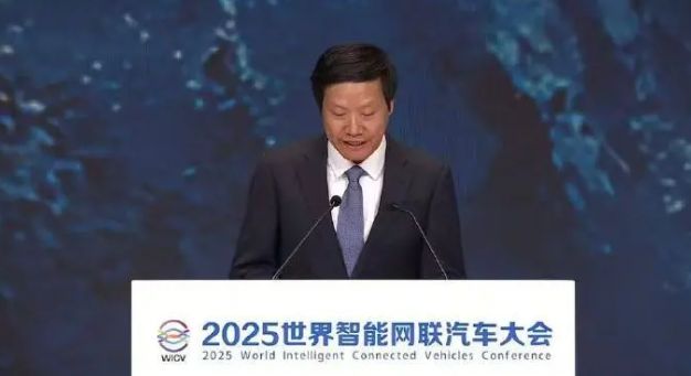 雷军呼吁汽车行业团结一致抵制网络水军黑公关