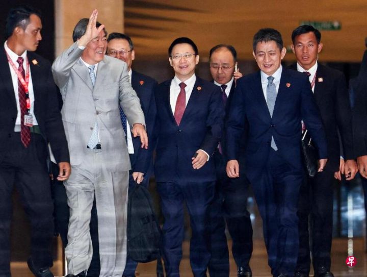 中美吉隆坡经贸谈判启动预计达一定成果为习特会铺路，特朗普有信心与中国达成全面协议 ... ...