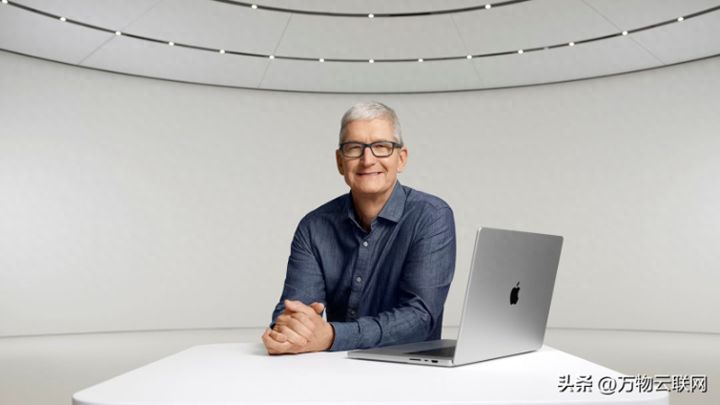 苹果库克暂时留任领导层预期将平稳过渡为公司未来工程创新和产品战略提供了连续性保障 ...