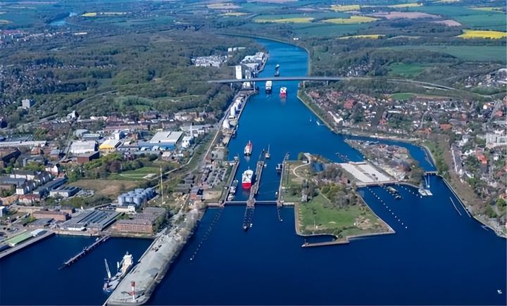 中方暴击巴拿马后长和集团终于明白，“商场如战场”没大国崛起哪来商人尊严？ ...