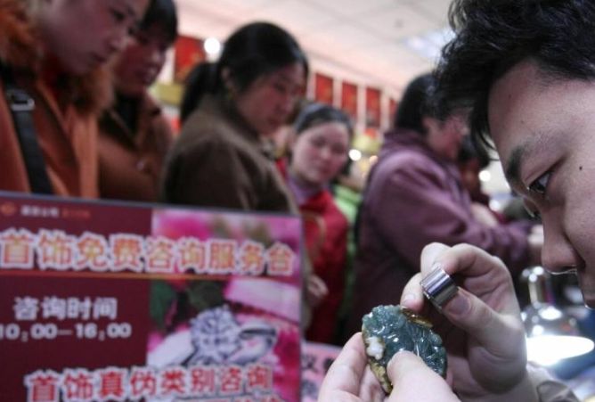 维护消费者合法权益市场监管总局公安部联合部署开展传统工艺市场打假清源联合执法行动 ...