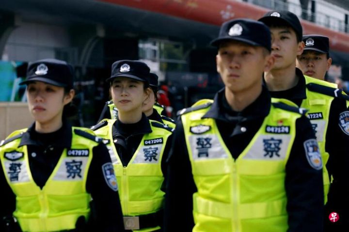 多地严打村霸乡霸沙霸矿霸街霸市霸突出黑恶势力并面向社会公开征集六霸涉黑恶犯罪线索 ...