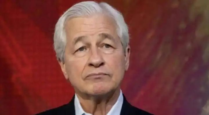 美国记者问摩根大通CEO戴蒙：中国怕不怕制裁？没想到，这位金融大佬的回答颠覆了美国记者的认知 ...
